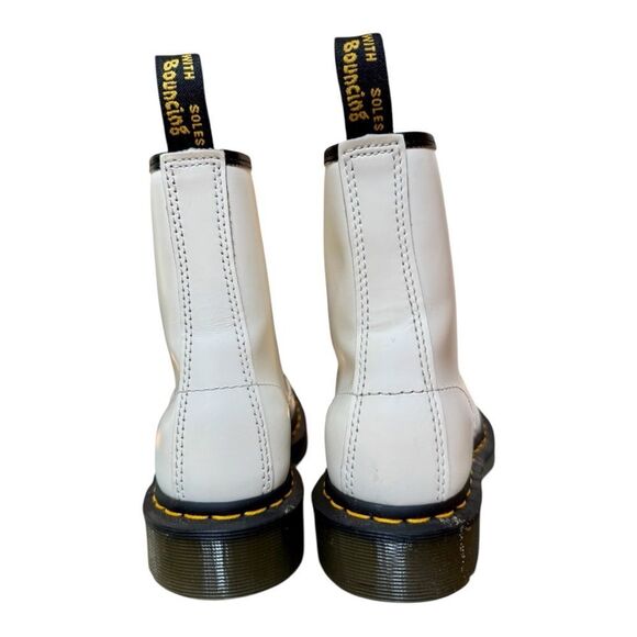 Vintage-Punk Vibes: White Dr. Martens 1460 Boots size 5 - Picture 3 of 7